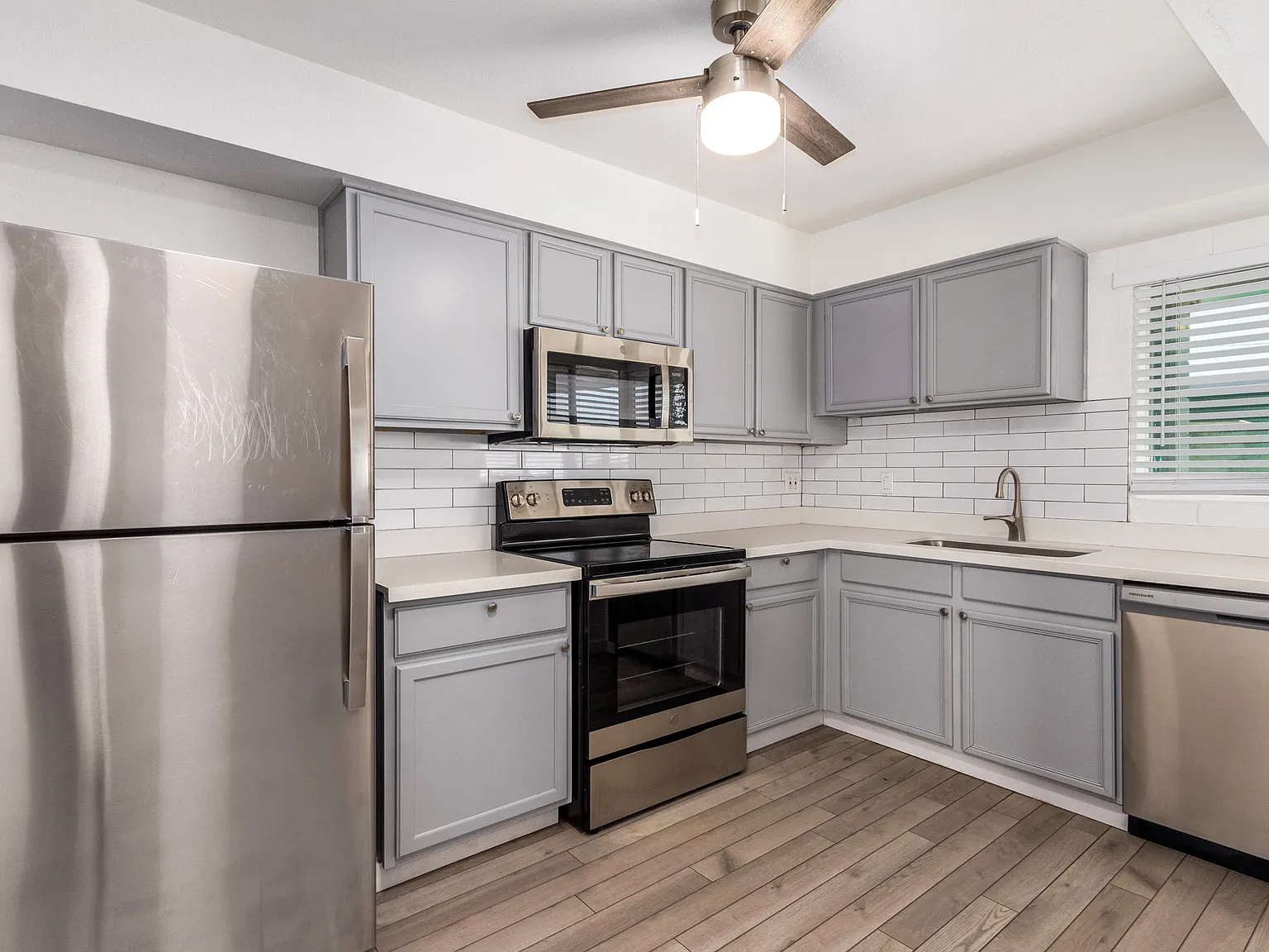 1 bed, 700 sqft, $1,199 — Photo 1