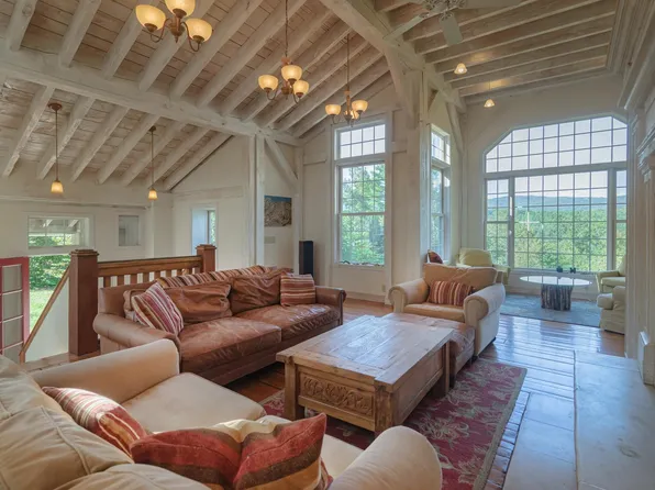 129 Adams Hill Road, Newfane, VT 05345