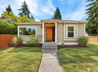943 NW 97th St, Seattle, WA 98117