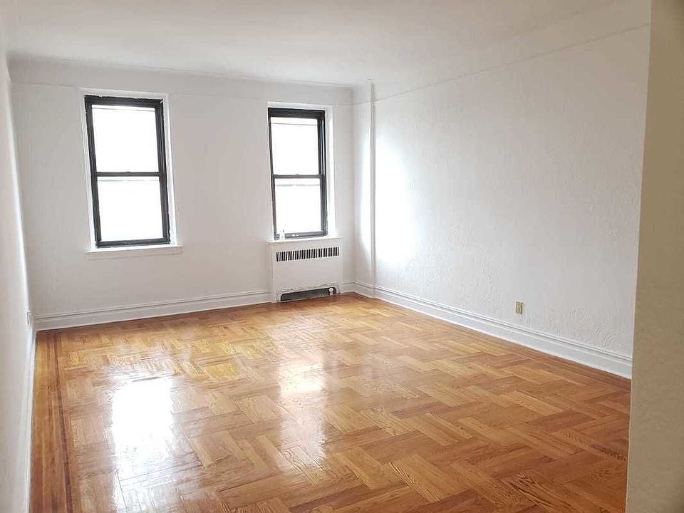 1st image of 2020 Kings Hwy APT 5H