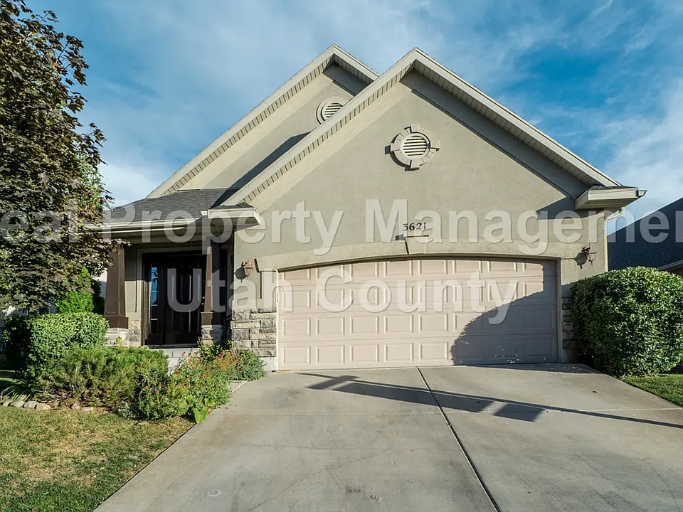 3621 W Plymouth Rock Cv