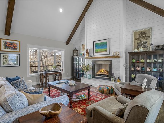 5th image of 204 Serenity Dr