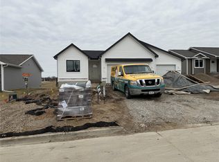 25123 Bluebird Cir, Adel, IA 50003