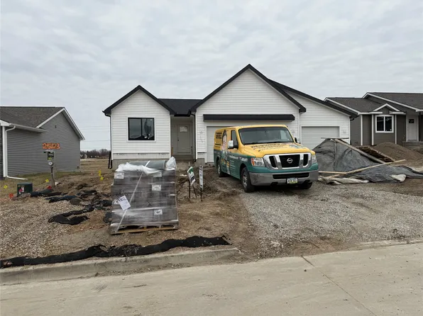 25123 Bluebird Cir, Adel, IA 50003
