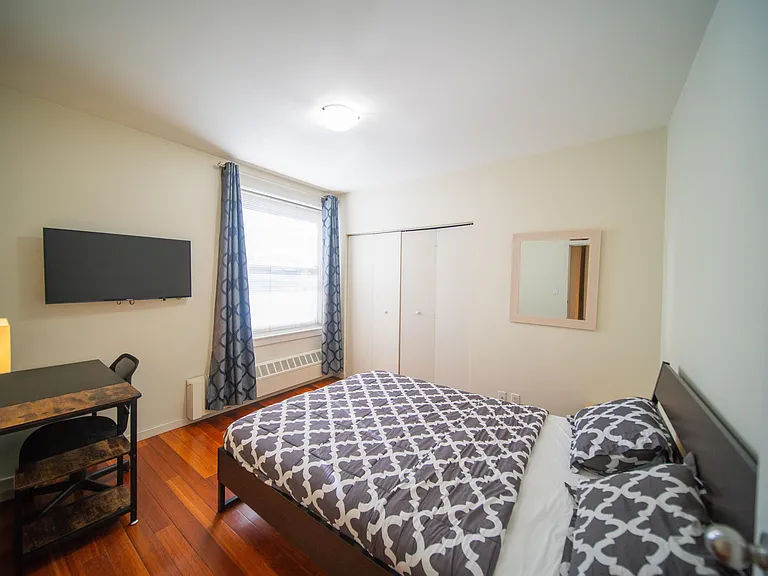 440 Richards St #203 — Photo 9