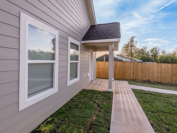2nd image of 105 Long Dr