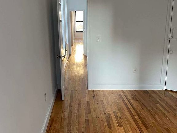 4th image of 1671 York Ave #3N