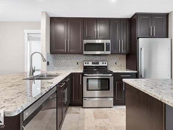 2nd image of 5612 55th St
