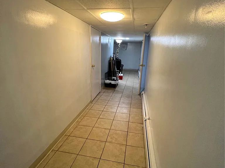 1221 Hillside Pl #G — Photo 8