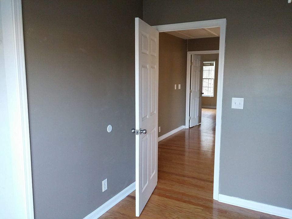 2nd image of 1686 Lemming Dr