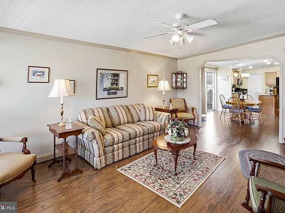 3rd image of 25 Middlemarch Rd