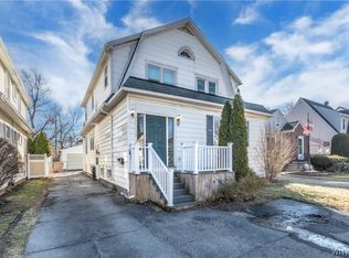75 Liberty Ter, Cheektowaga, NY 14215