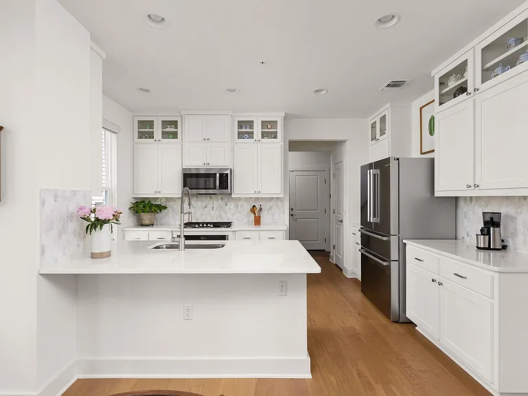 2509 Simond Ave #A1 — Photo 13