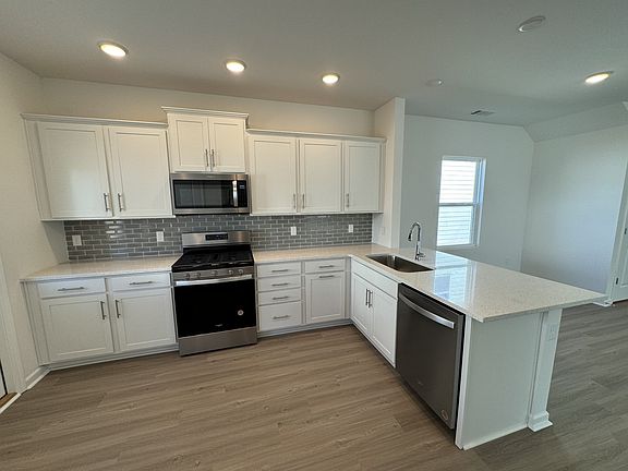5th image of 384 Brook Ave Lot 70