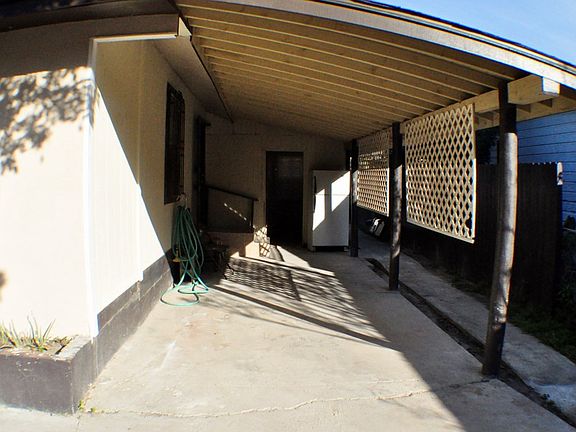 3rd image of 1017 S 26 1/2 St