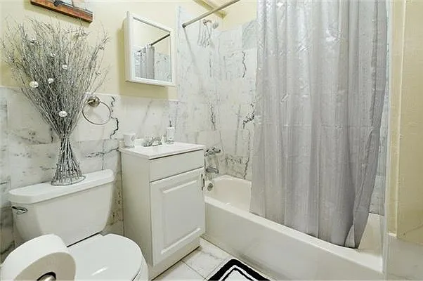 Rented by Atlas Real Estate New York | media 100