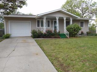 1306 W 18th St, Junction City, KS 66441
