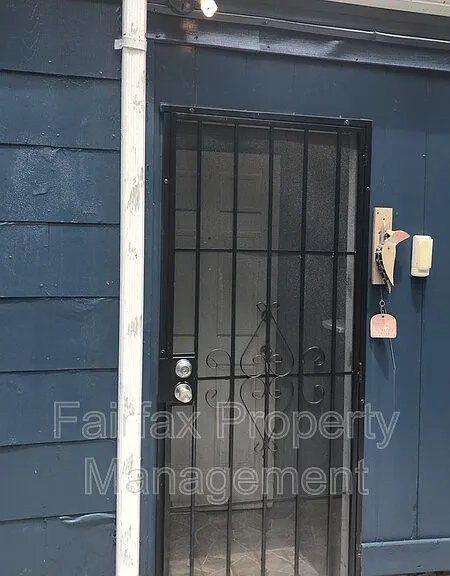 506 E Club Blvd — Photo 30