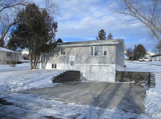 1334 4th Ave E, Washburn, ND 58577