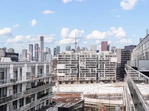 30 Baseball Pl #1108, Toronto, ON M4M 0E8