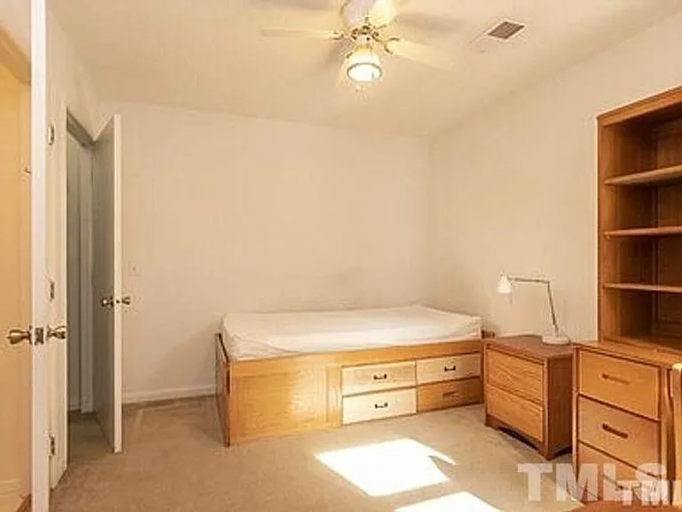 1411 Collegiate Cir #103 — Photo 5