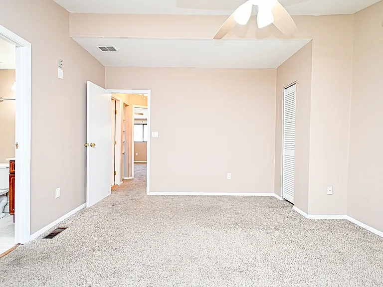 7752 Montgomery Rd #84 — Photo 30