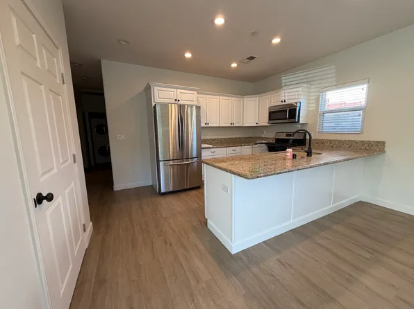 2732 Island Ave, San Diego, CA 92102