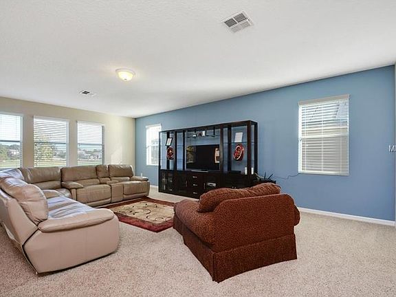 4th image of 3138 Park Meadow Dr
