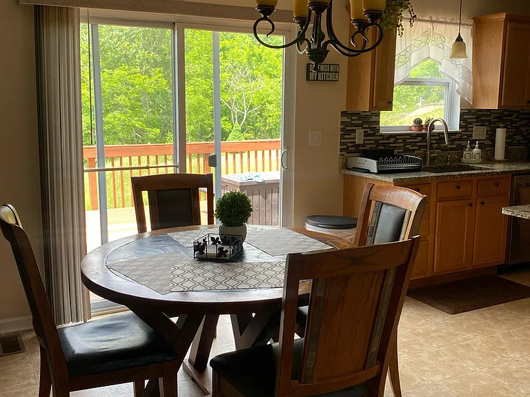 Shawnee Ridge Dr — Photo 3