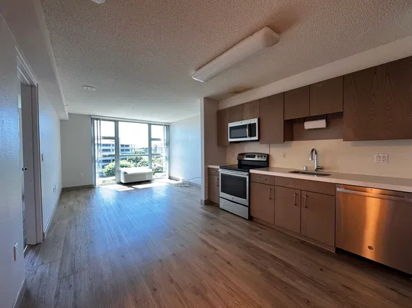 7000 Hawaii Kai Dr, Honolulu, HI
