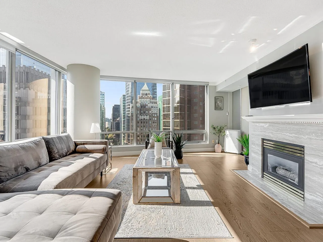 2 bed, 1250 sqft, $5,500 — Photo 1