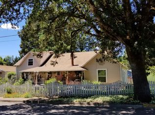 1803 W Main St, Cottage Grove, OR 97424