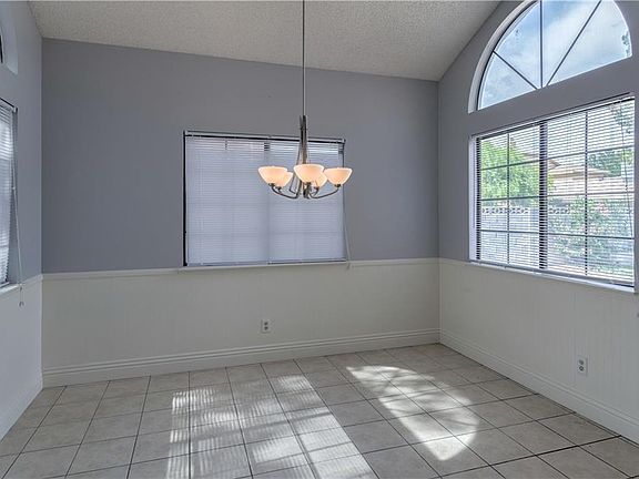 4th image of 5232 Rock Creek Ln