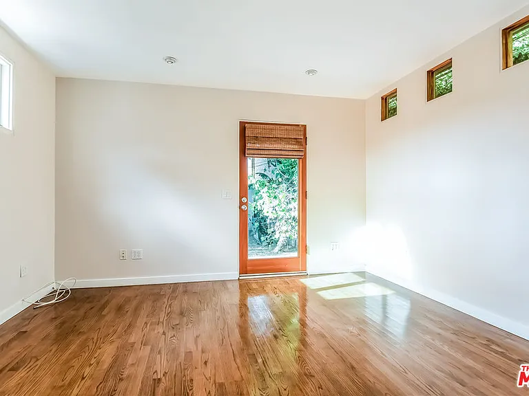 801 Brooks Ave — Photo 10