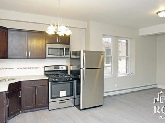 3rd image of 114-115 N Arlington Ave #404