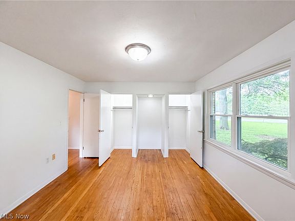 4th image of 36700 Lakeland Dr