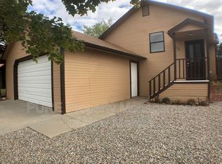 3406 Monterey Cir, Farmington, NM 87401