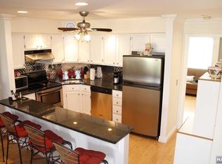 1005 River Renaissance #D05, East Rutherford, NJ 07073