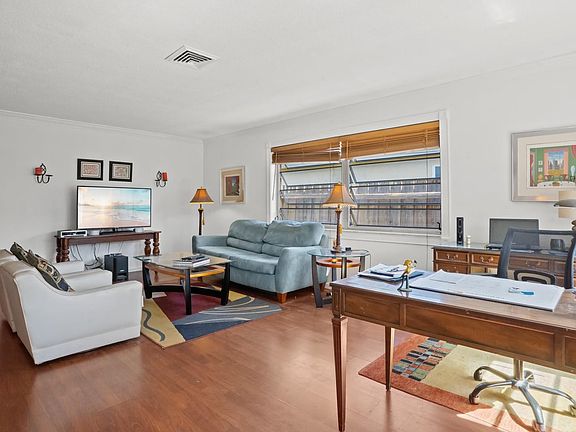 3rd image of 141 NW 46th Court