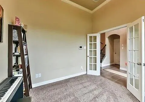 2575 Riverway Dr — Photo 3