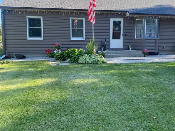 1805 Robin Dr, Warsaw, IN 46580