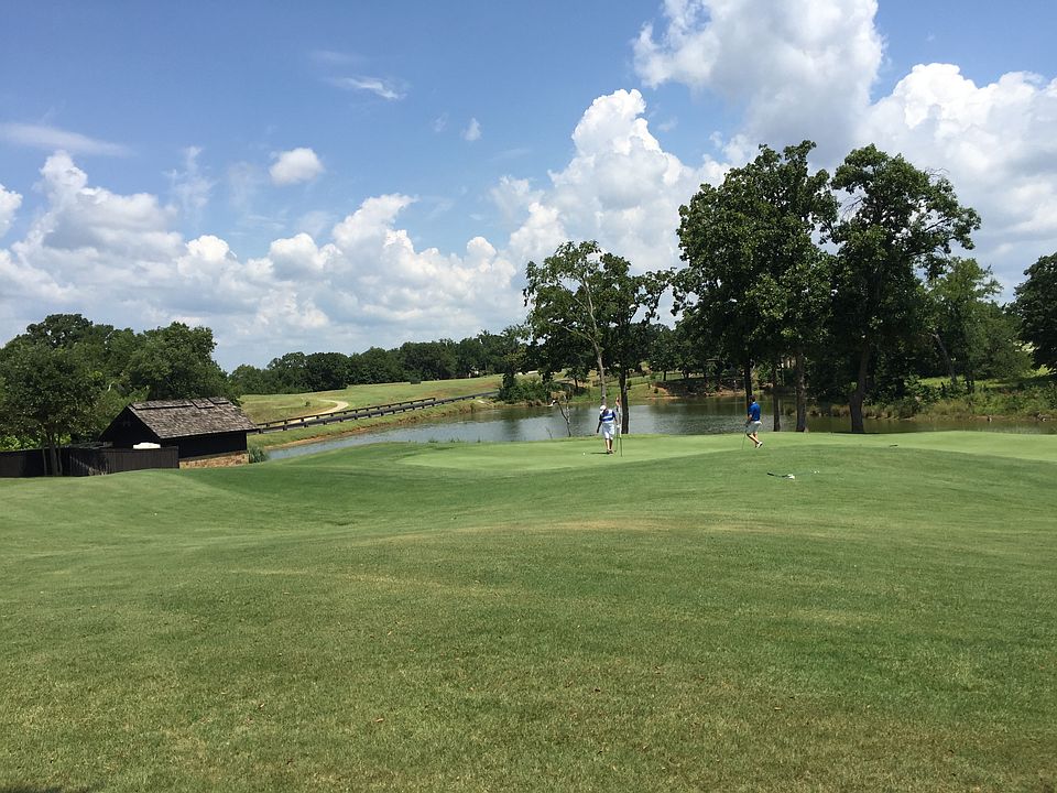 1st image of 380 Roaring Fork Cir