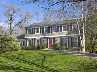 25239 N Edward Ln, Tower Lakes, IL 60010