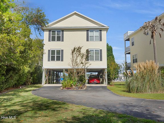 2nd image of 4001 Marina Townes Drive