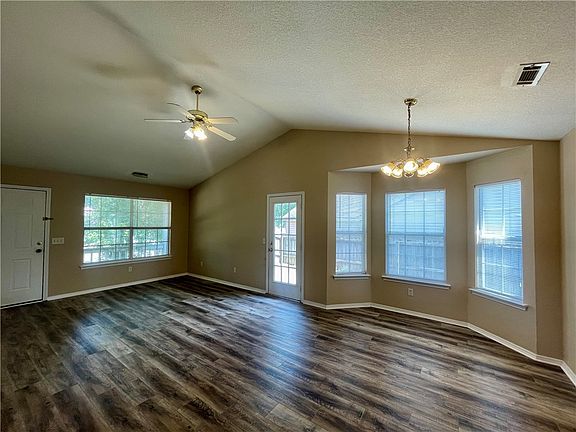 3rd image of 2381 Springbrook Ave