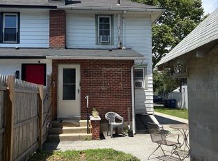 314 W 4th St, Palmyra, NJ 08065