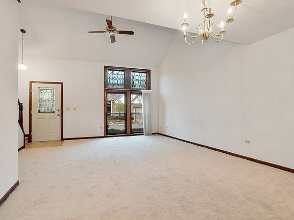 3rd image of 2873 Denton Ct
