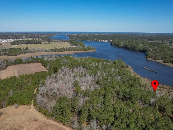 128 Neusiok Drive, Havelock, NC 28532