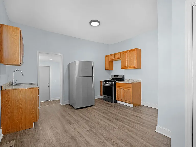 3501 Oakmont Ave — Photo 4