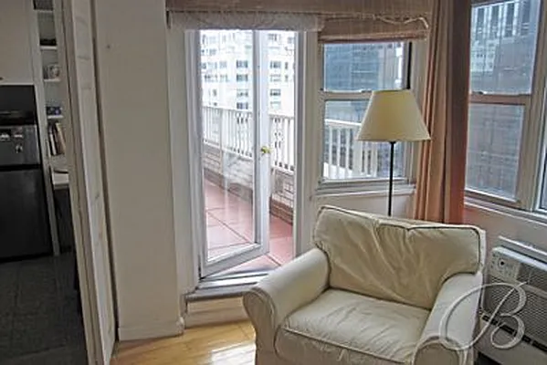 Sold by Bellmarc Realty | media 10